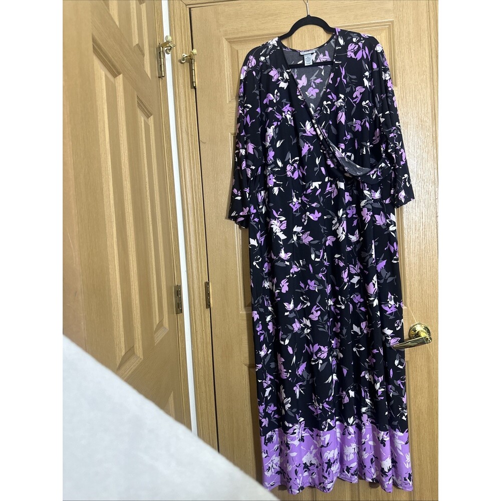 Catherines floral maxi dress 3X 26/28W purple black faux wrap stretch